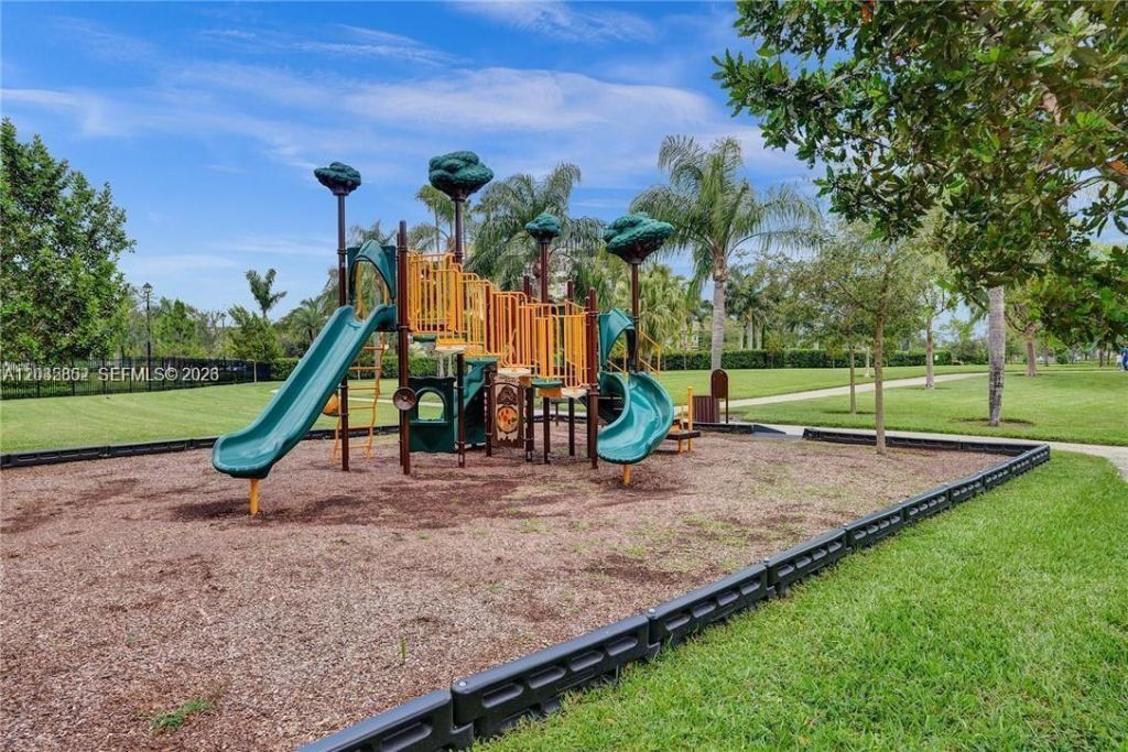 5140 Eucalyptus Dr , Unit 5, Hollywood, FL 33021 Photo