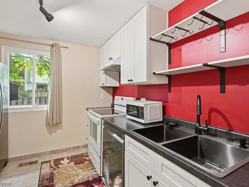 10125 Driftwood Cove, Unit E, Aurora, OH 44202 Photo 8