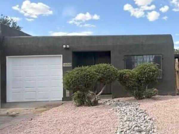 6049 Namath Avenue NW, Albuquerque, NM 87120