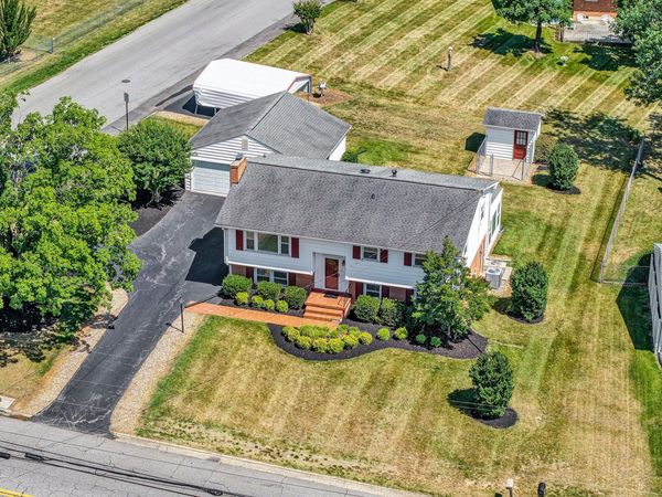 5602 Green Ridge RD NW, Roanoke, VA 24019