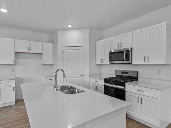 1894 S QUEENS GARDEN DR , Unit 4276, Washington, UT 84780