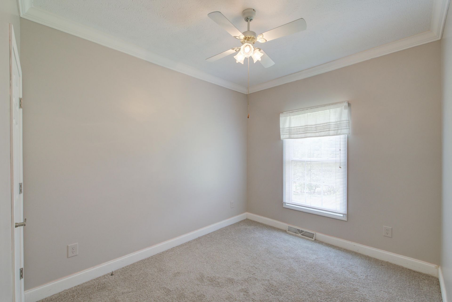5510 Remington Trail Photo 28