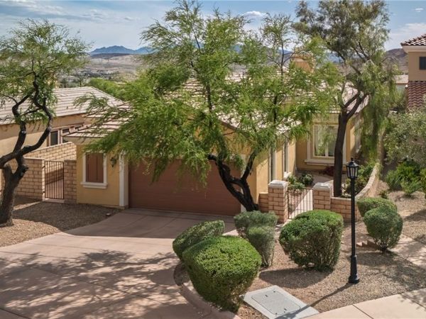 32 Cerchio Basso , Henderson, NV 89011