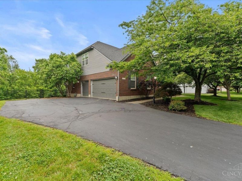 2628 W Legendary, Pierce Twp, OH 45245 Photo 5