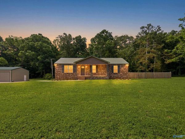 26805 Leslie Lane, Elkmont, AL 35620