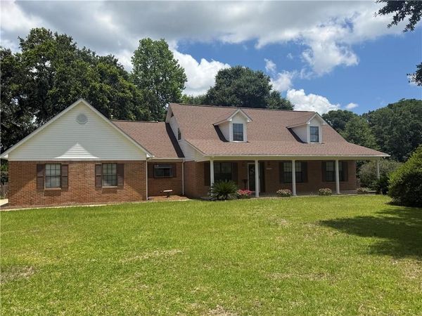 4198 Chisha Drive , Saraland, AL 36571