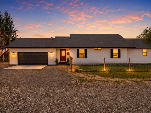 228 NE McKee Drive, Prineville, OR 97754
