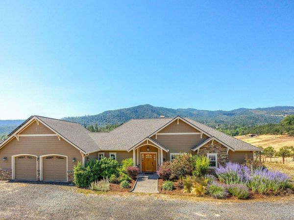 4337 Pioneer Road, Medford, OR 97501