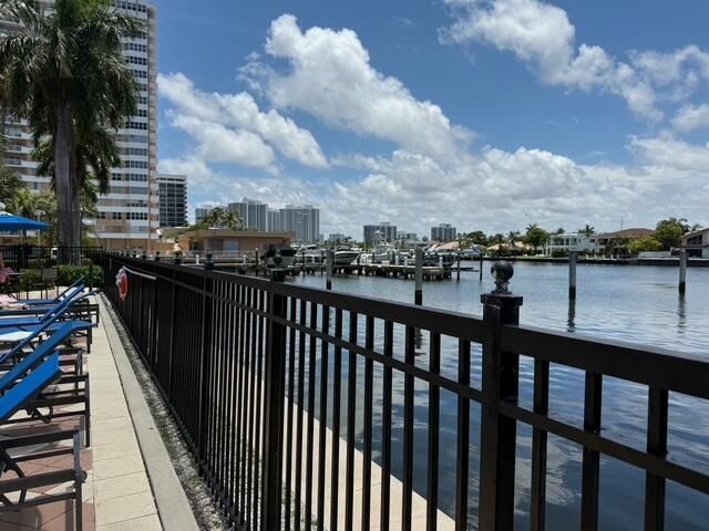 1945 S Ocean Drive, Unit 509, Hallandale Beach, FL 33009 Photo