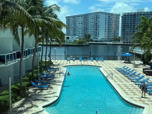 1945 S Ocean Drive, Unit 509, Hallandale Beach, FL 33009 Photo
