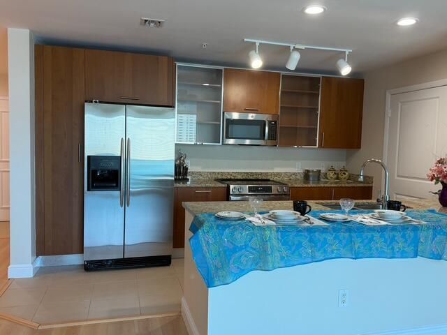 1945 S Ocean Drive, Unit 509, Hallandale Beach, FL 33009 Photo