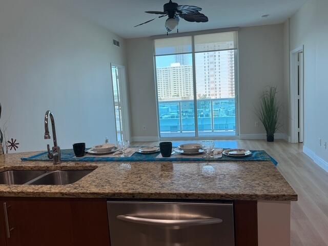 1945 S Ocean Drive, Unit 509, Hallandale Beach, FL 33009 Photo