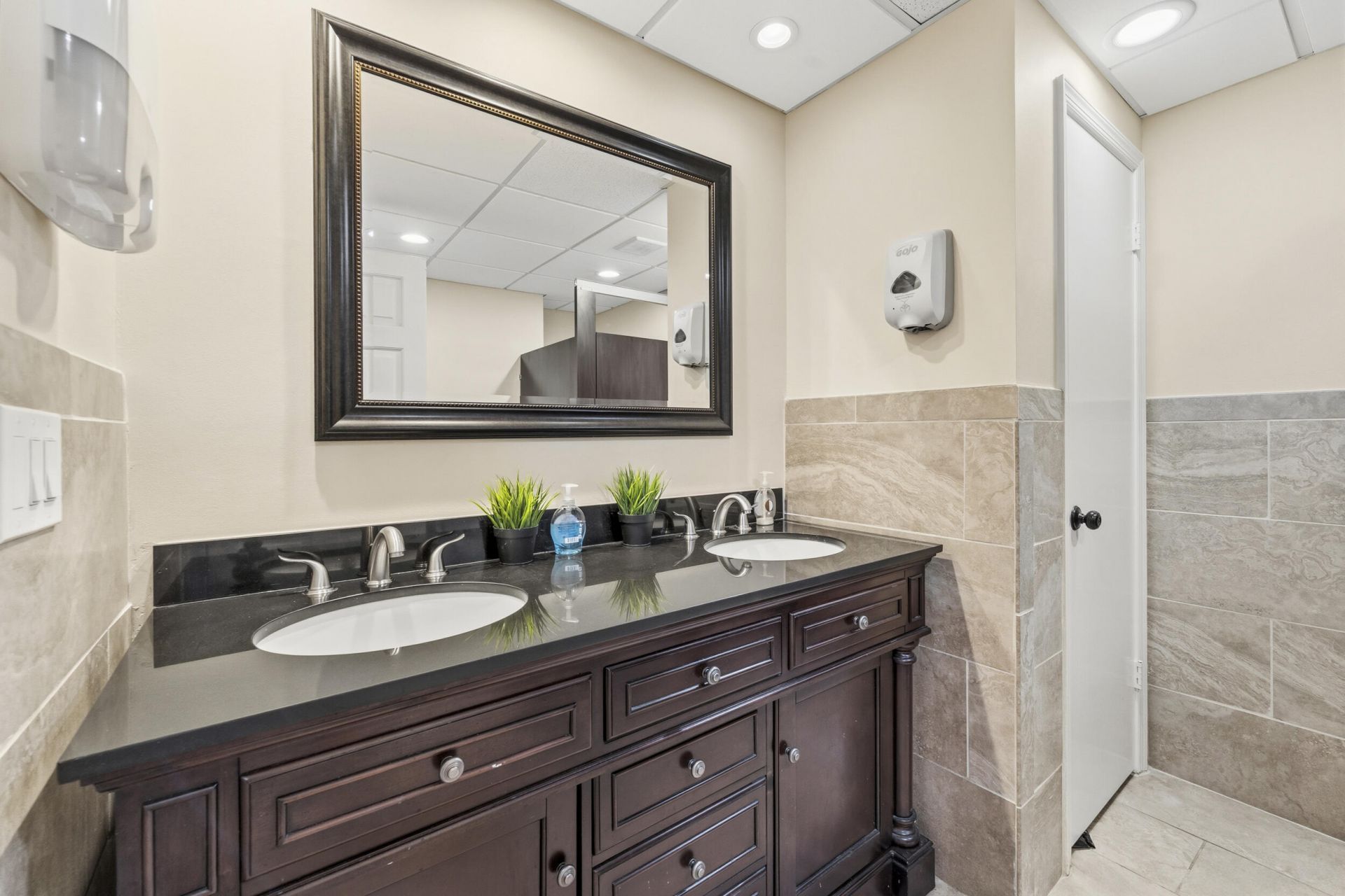 1000 Southern Boulevard, West Palm Beach, FL 33405 Photo
