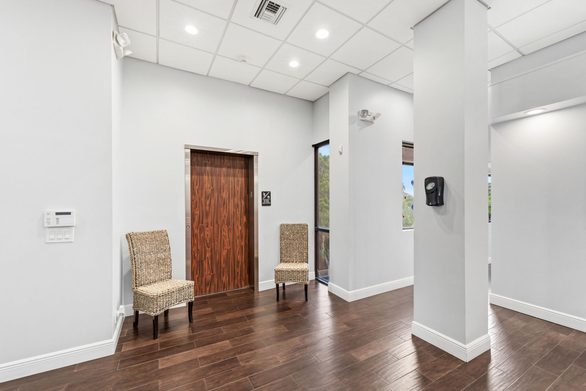 1000 Southern Boulevard, West Palm Beach, FL 33405 Photo