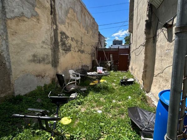 843 N HOLLY STREET , PHILADELPHIA, PA 19104