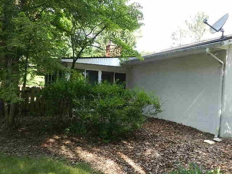1475 London Drive , Columbus, OH 43221 Photo 4