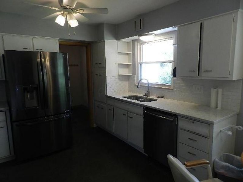 1475 London Drive , Columbus, OH 43221 Photo 9