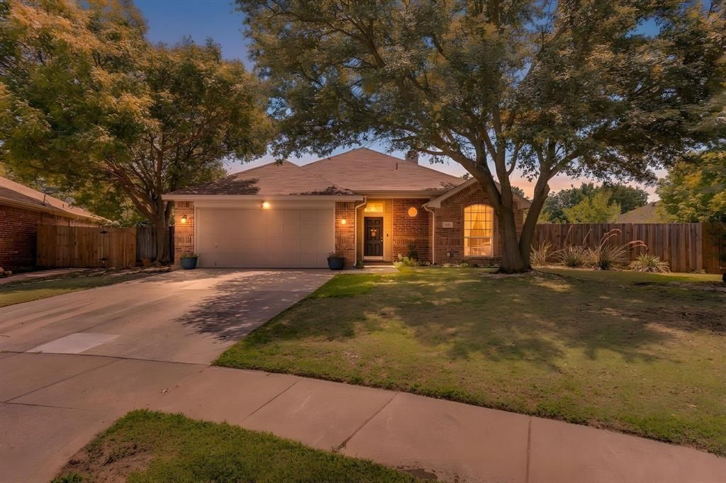 112 Bullava Court, Crowley, TX 76036 Main Photo