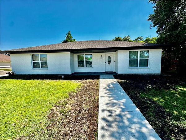 629 CHABLIS Drive , Kenner, LA 70065