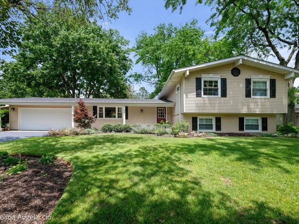 641 Aberdeen Road , Cary, IL 60013