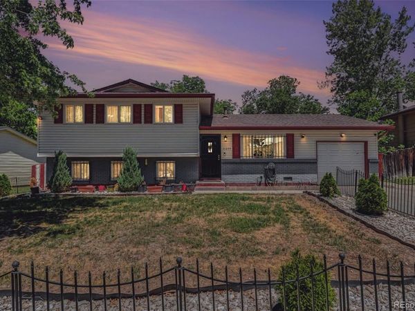 11239 E Center Avenue, Aurora, CO 80012