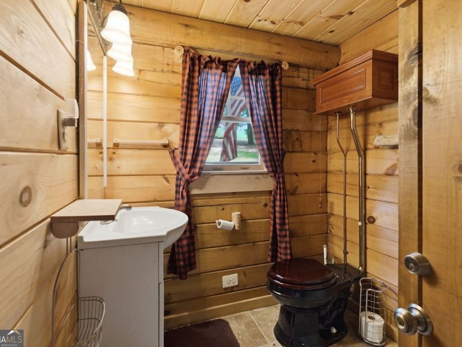 Property Image 142