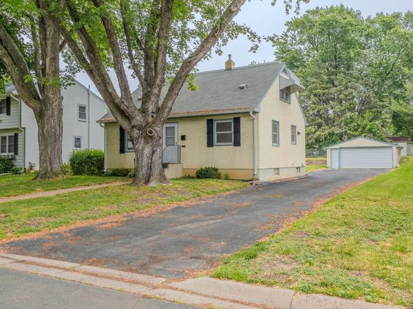 109 23rd Avenue S, South Saint Paul, MN 55075