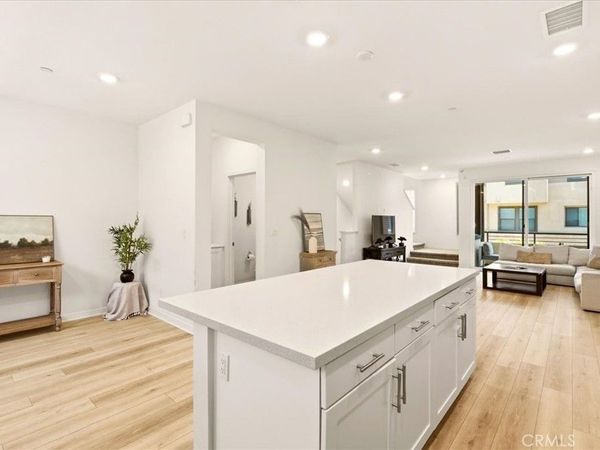 2953 W Lincoln Avenue, Unit 4, Anaheim, CA 92801