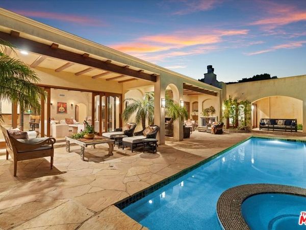1740 Carla Ridge, Beverly Hills, CA 90210