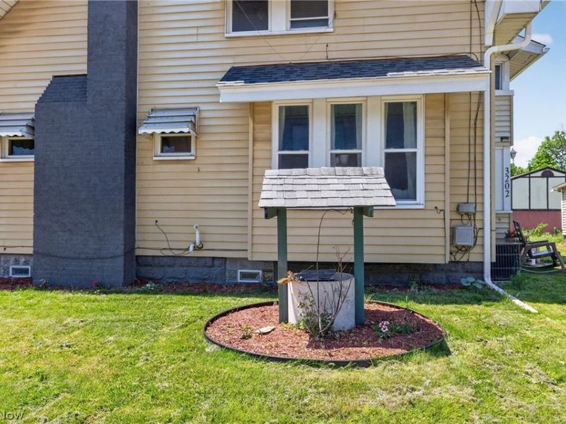 3202 Mahoning Avenue, Youngstown, OH 44509 Photo 3