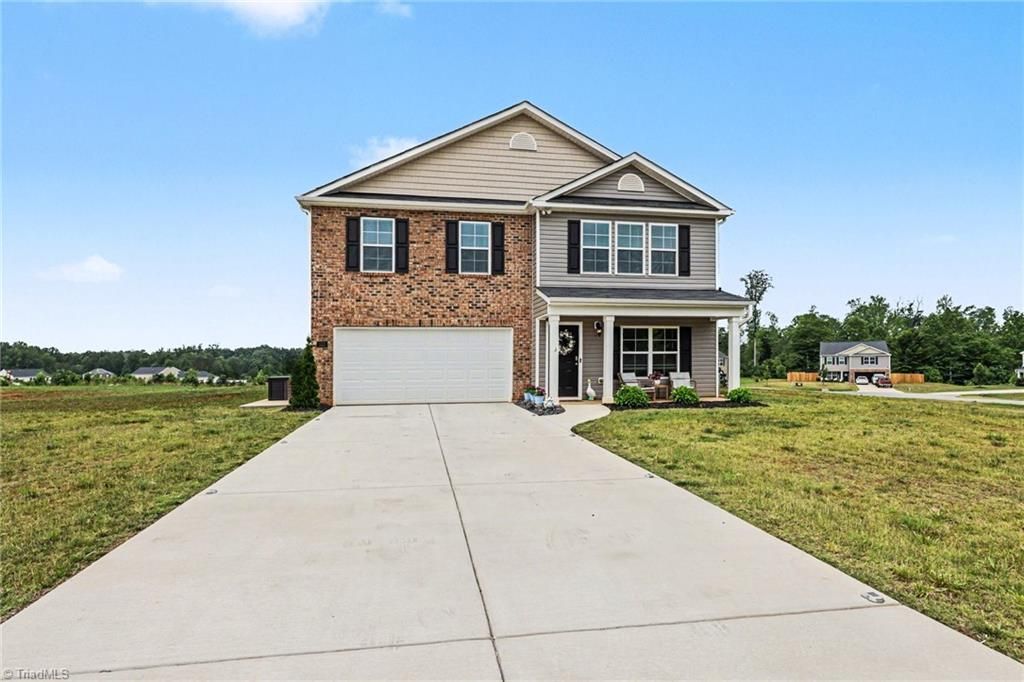 233 Culloden Drive, Mocksville, NC 27028 Main Photo