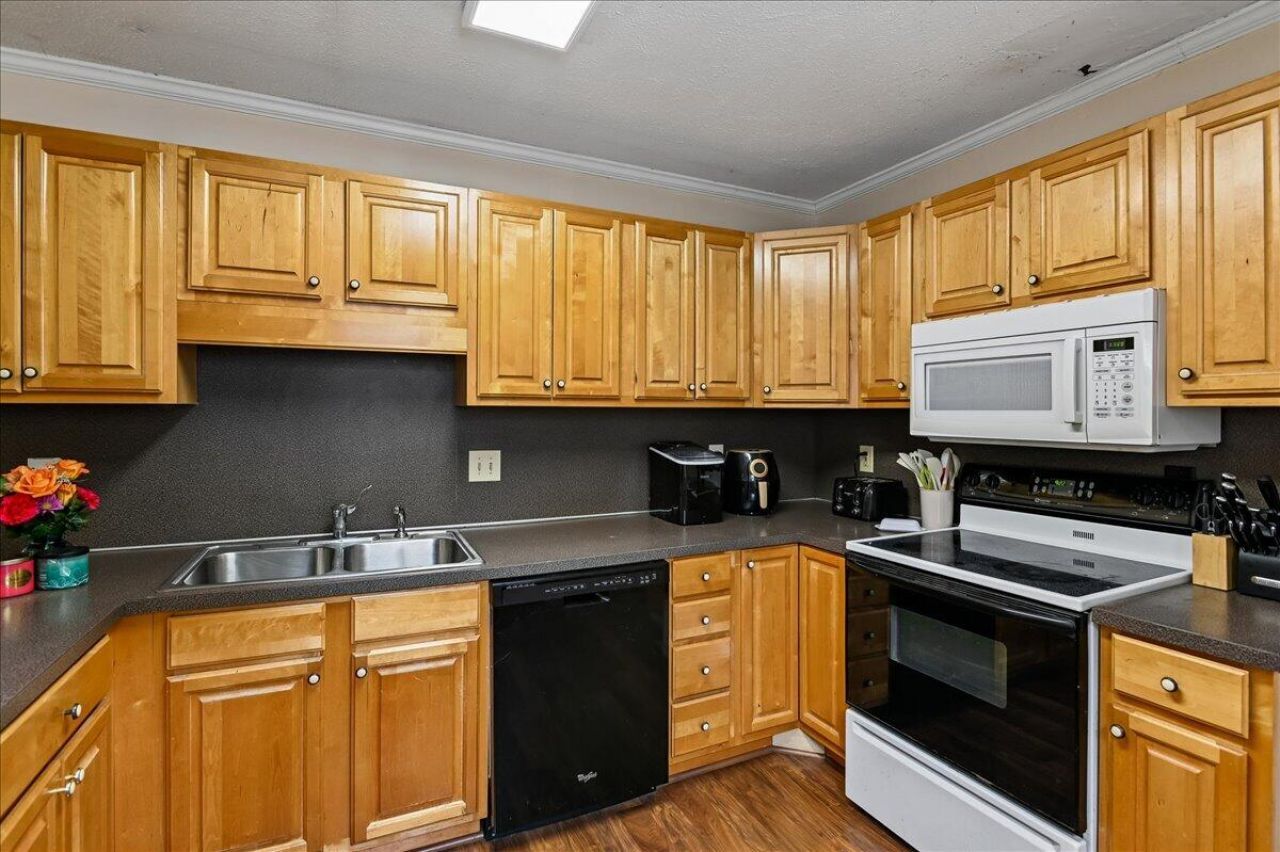 537 Hansford Drive Photo 15