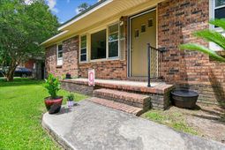 537 Hansford Drive photo 4