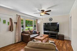 537 Hansford Drive photo 4