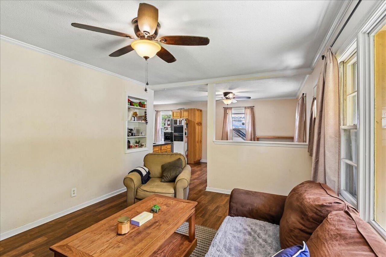 537 Hansford Drive Photo 7
