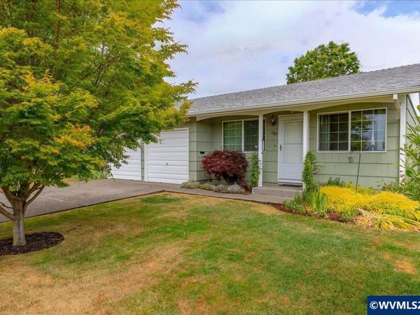 1563 Vanderbeck Ln, Woodburn, OR 97071