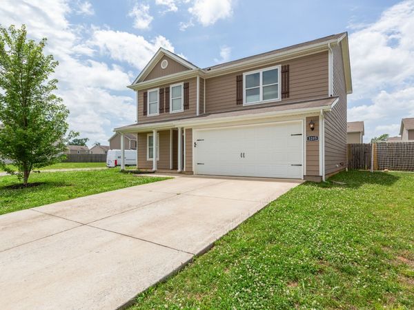 3205 Dizzy Dean Dr , Murfreesboro, TN 37128