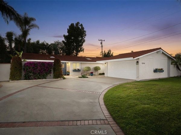 12741 Dunas Road, North Tustin, CA 92705