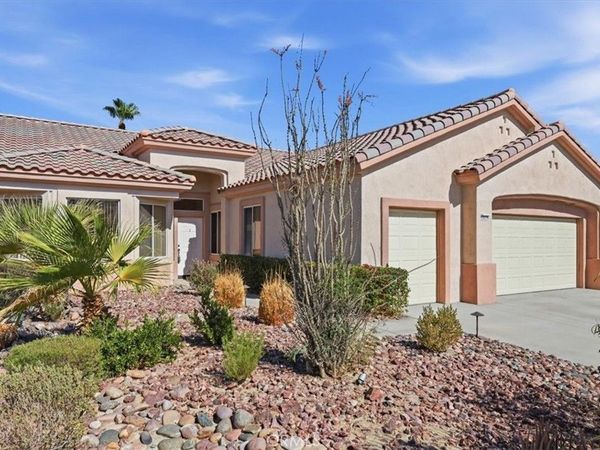 39375 Falconwood Court, Palm Desert, CA 92211
