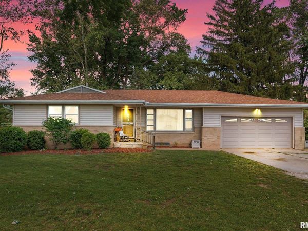 2116 S DELMAR Court, Peoria, IL 61607