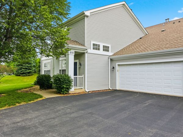 215 Grays Drive , Oswego, IL 60543