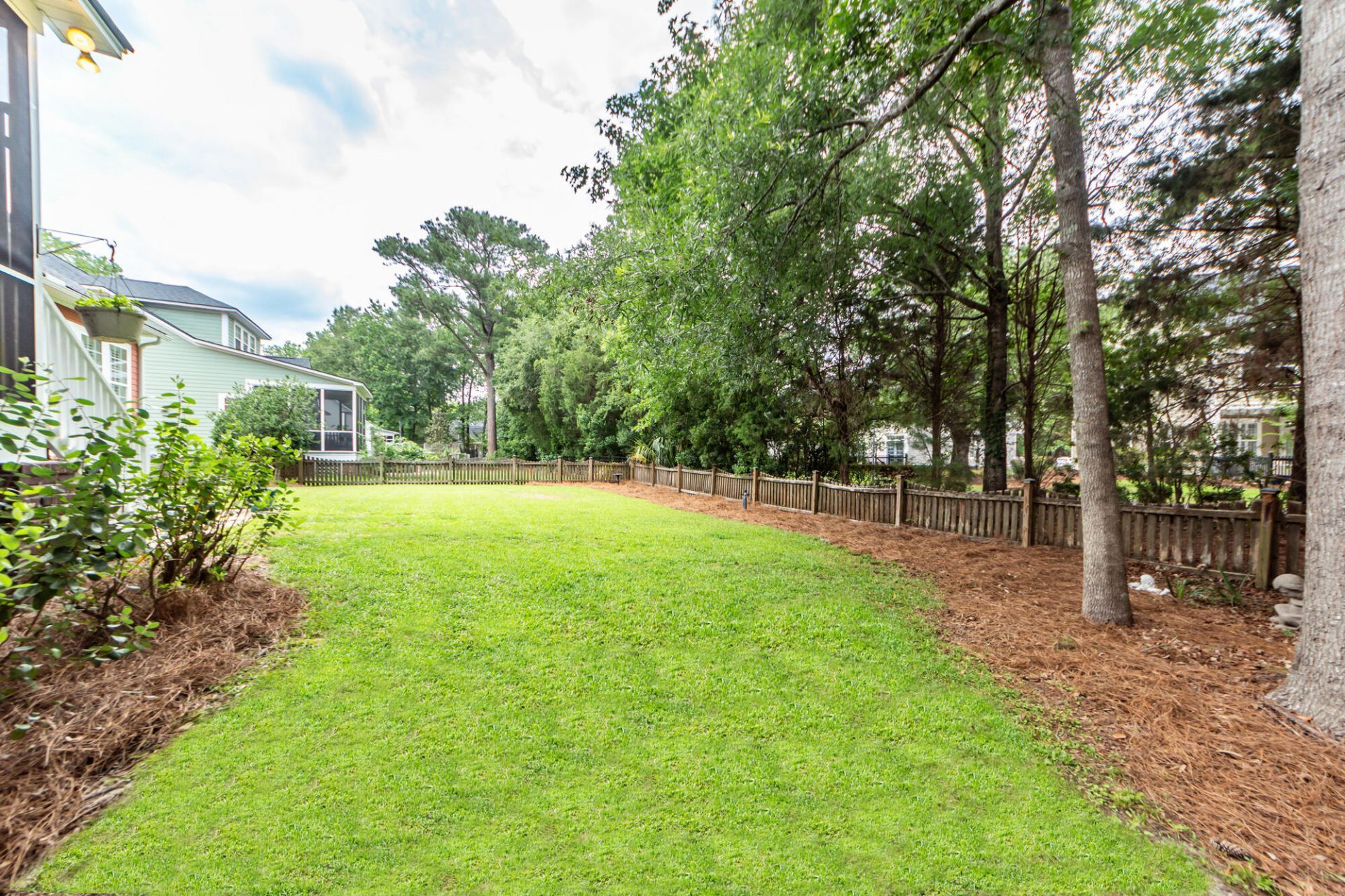 1752 James Basford Place Photo 28
