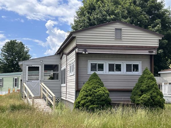 3 Willow Street, Exeter, NH 03833