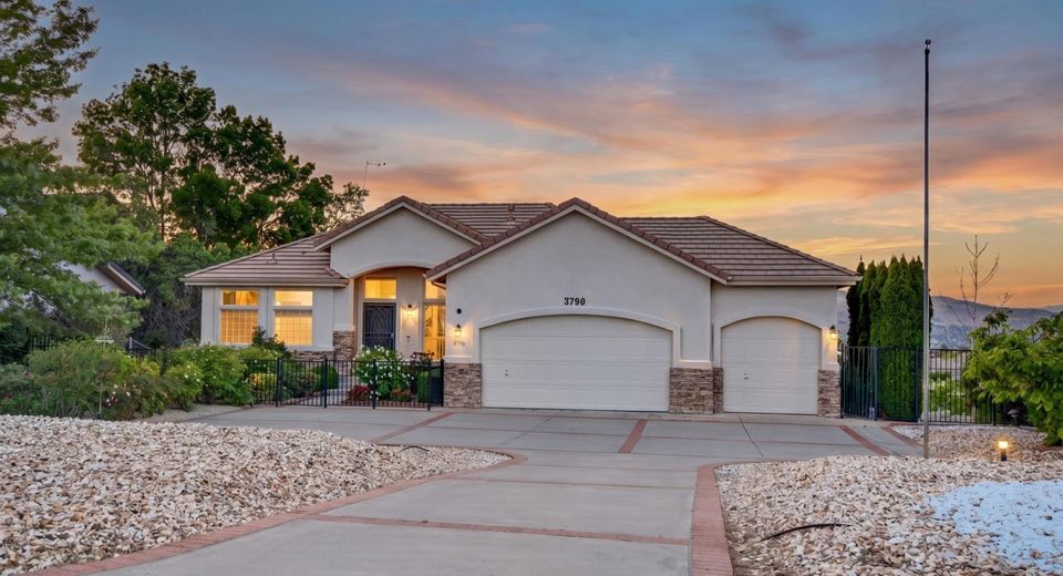 3790 Cashill Boulevard, Reno, NV 89509 Photo