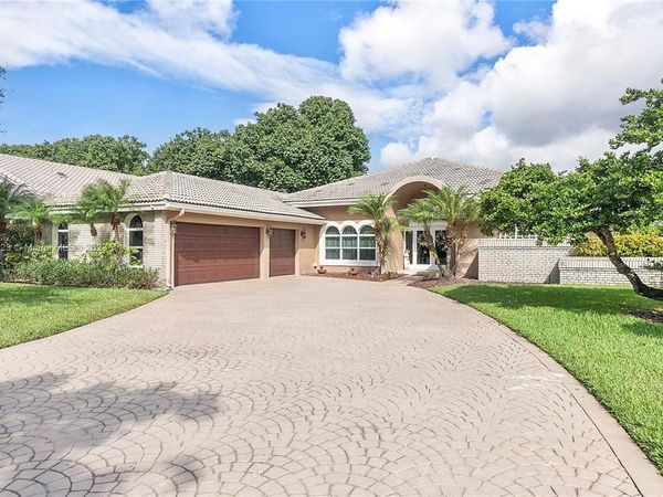 11999 Classic Drive, Coral Springs, FL 33071