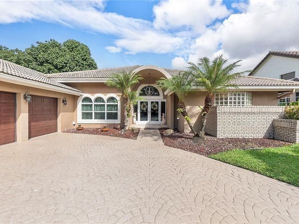 11999 Classic Drive, Coral Springs, FL 33071