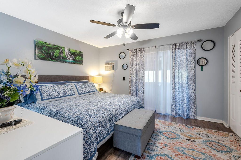 393 Windsor, West Palm Beach, FL 33417 Photo