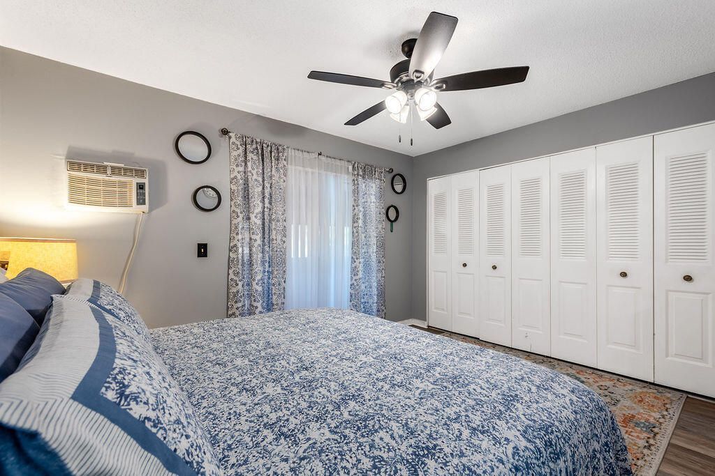 393 Windsor, West Palm Beach, FL 33417 Photo