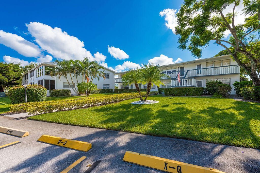 393 Windsor, West Palm Beach, FL 33417 Photo