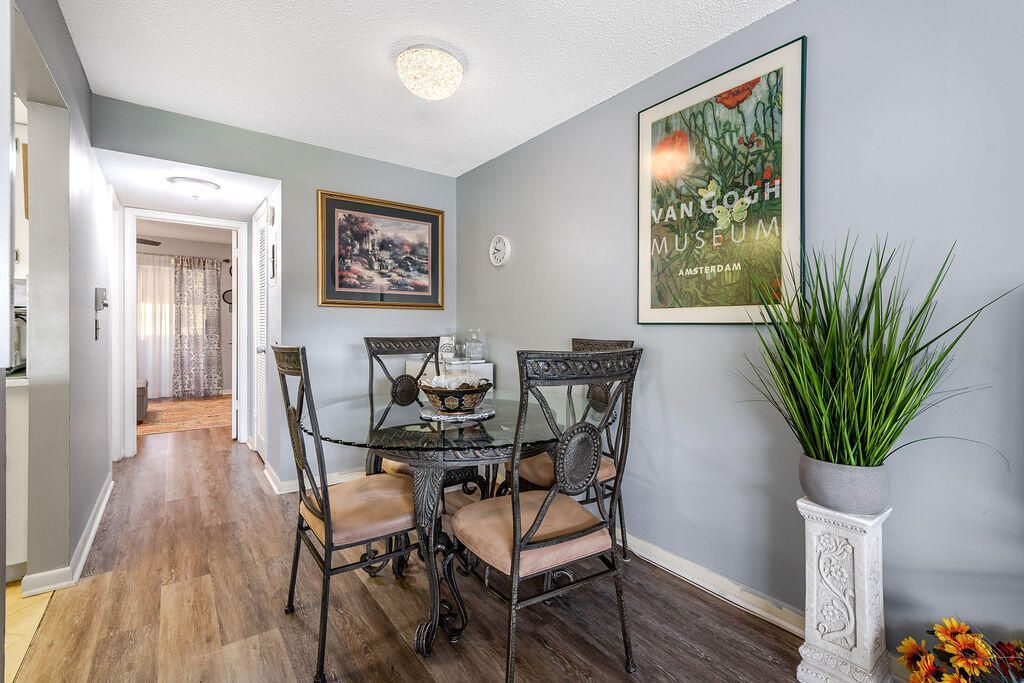 393 Windsor, West Palm Beach, FL 33417 Photo